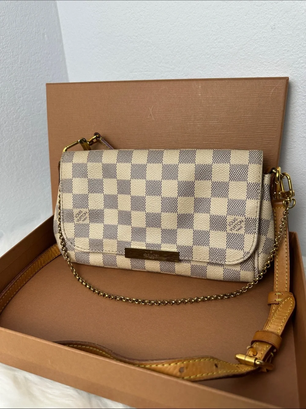 💯Authentic Louis Vuitton Damier Azur Favorite PM Crossbody Bag🍀